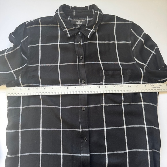 Banana Republic Black and White Plaid Blouses - Picture 14 of 16